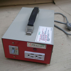한일 슬림형 링코아 변압기 3KVA (중고) 입력 220V 출력 110V용 이미지