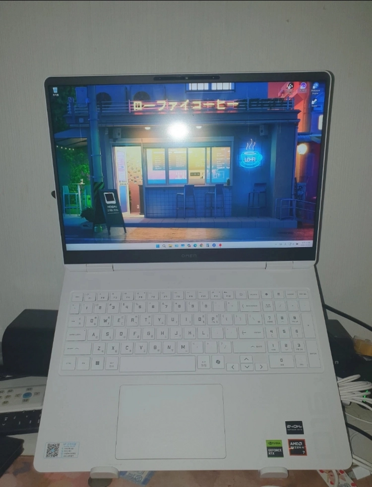 오멘16 / rtx 5060 / ram 32g / 보증기간 남음 게이밍 노트북 - 안심되는 중고거래