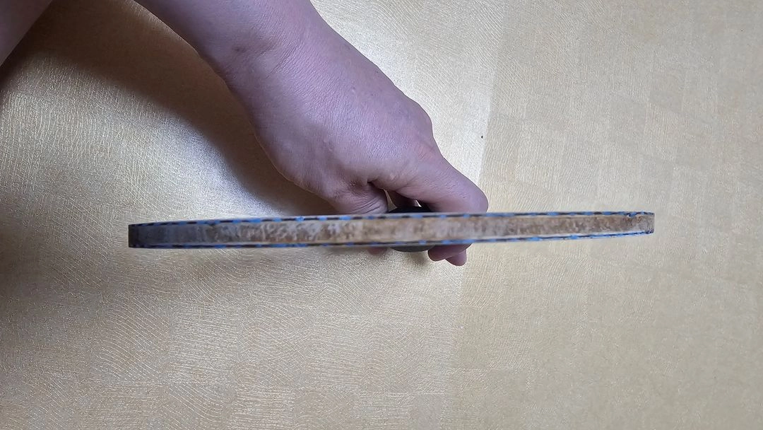 철재나비 붙은 구형 티모볼 스피릿 이미지