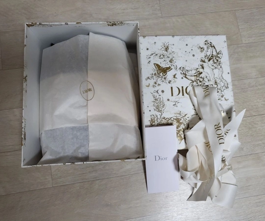 디올 숄 오블리크 숄 딥그레이 캐시미어 린넨 이미지