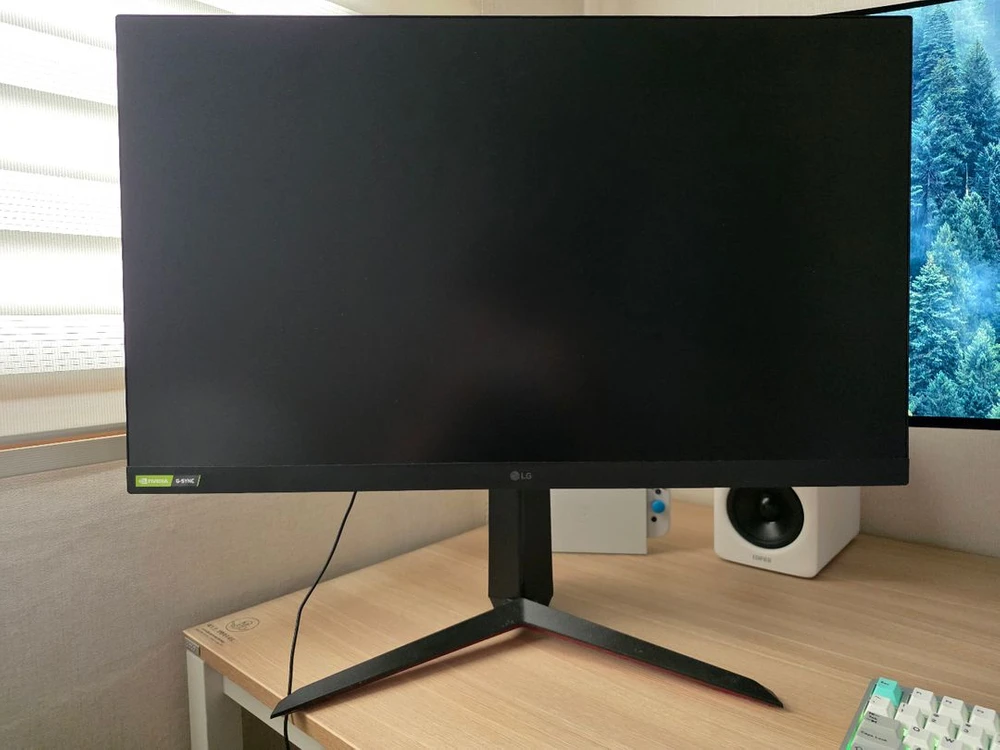 LG 울트라기어 32GP750 판매합니다. 이미지