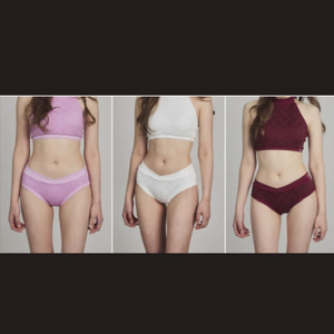 (새상품) 미뉴엣 폴웨어 쇼츠 S 사이즈 폴팬츠, 하트바이하트 폴댄스 폴프 폴복 이미지