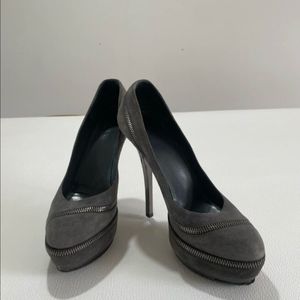 구찌 정품 명품 지퍼 디테일 하이힐 구두 이미지