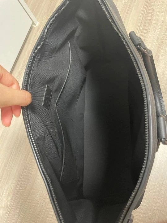 루이비통 가방 락잇토트백 새상품급 반가격에 팝니다 이미지