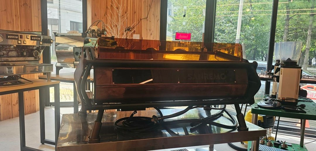 산레모 카페레이서 커피머신 이미지