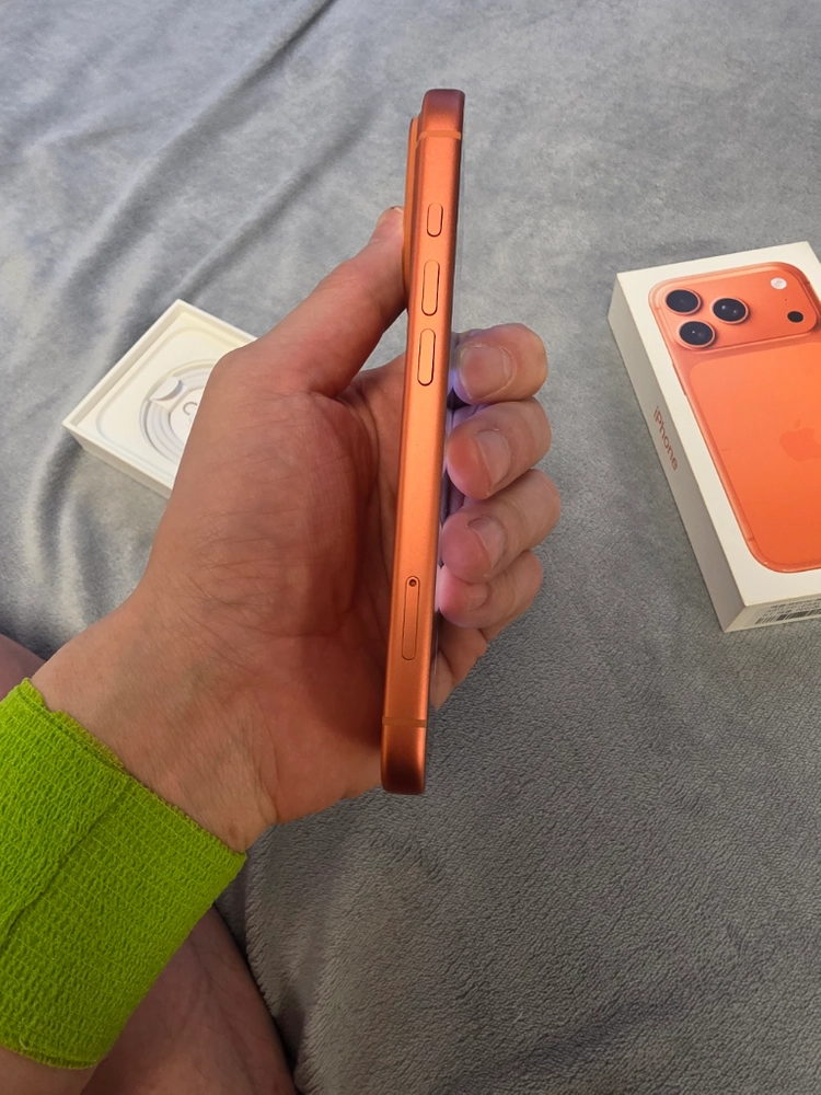 아이폰 17프로 오렌지 256gb 이미지