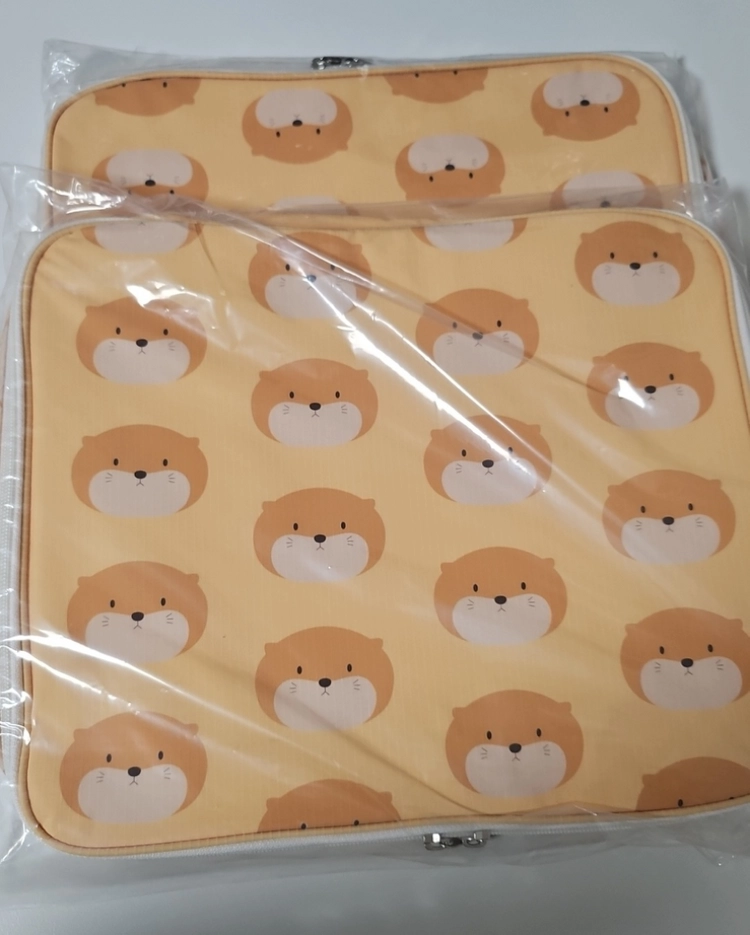 프리메라 수달 여행용파우치 이미지