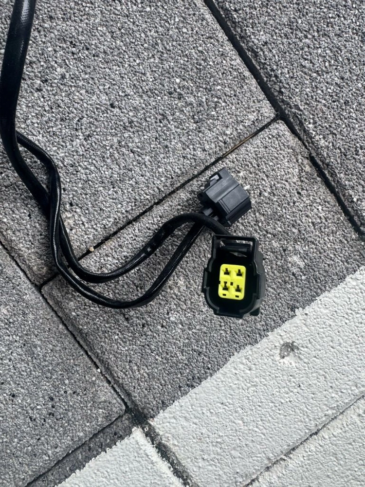 벤츠g63 w463산소센서 뒤쪽 이미지