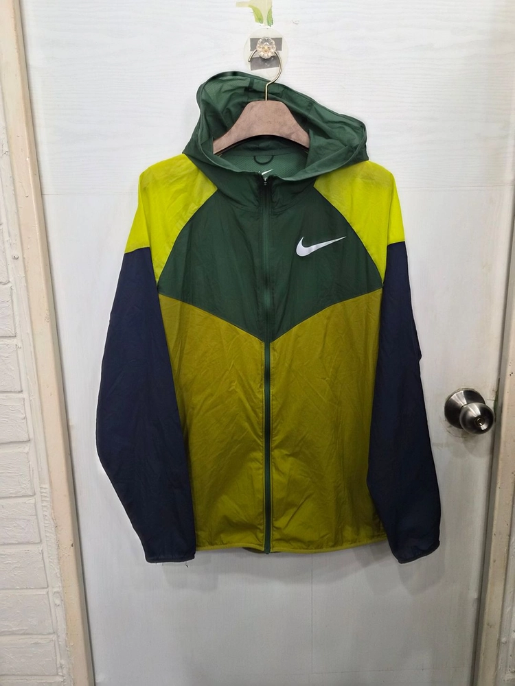 L,100 )) NIKE 나이키 그린 바람막이 점퍼!~ 색상 디자인 짱 예뻐요~ 이미지