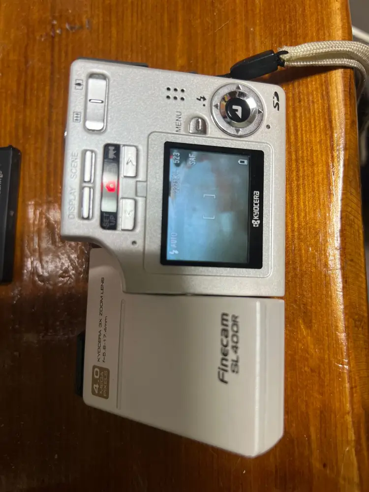 교세라 파인캠 SL400R 디카 밀키핑크 6천대 한정 셀카 신품급 팝니다 이미지