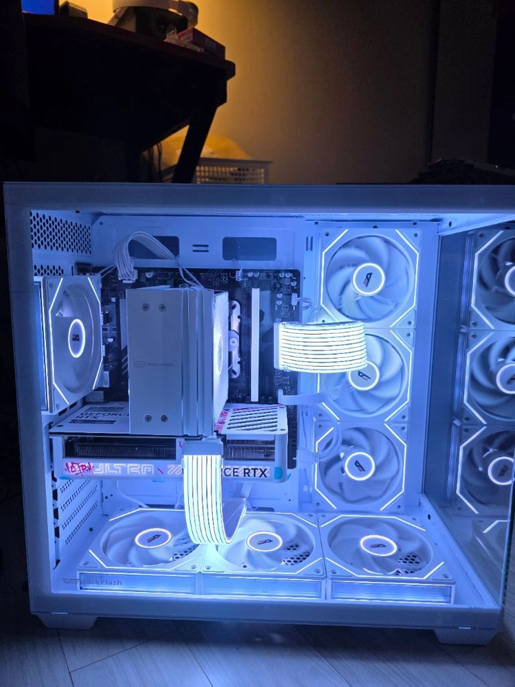 라이젠 9600X RTX5060TI 본체 팝니다 이미지
