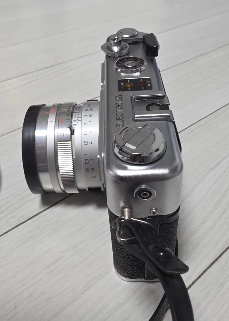 야시카 YASHICA ELECTRO 35 필름 카메라 이미지