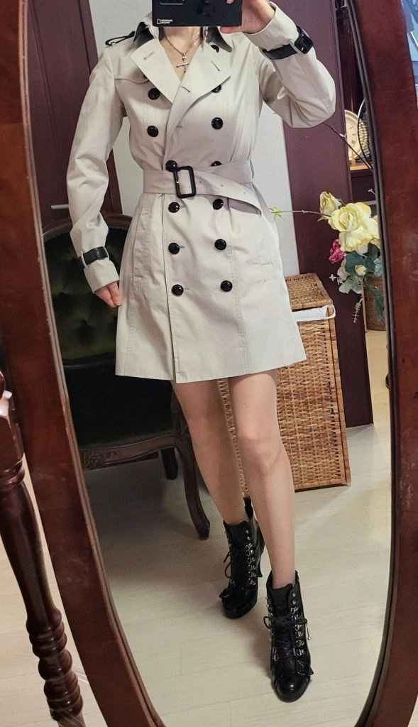 정품 버버리 런던 가죽 스트랩 트렌치 코트 이미지