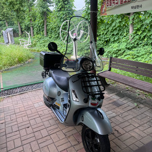 베스파 gts 300 슈퍼태크 22년식 이미지