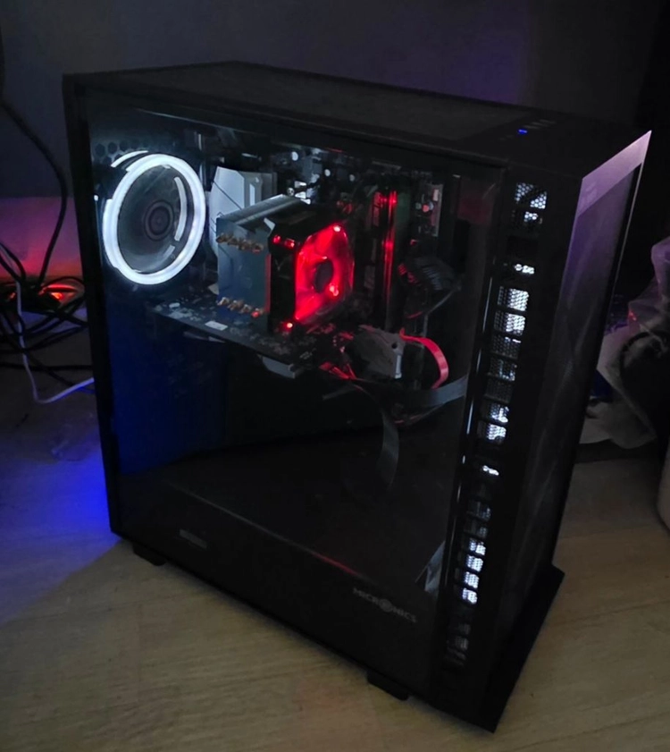 Writing라이젠 5 5600X / GTX 1050 Ti 4GB / RAM 16GB / 삼성 SSD 1TB 데스크 이미지