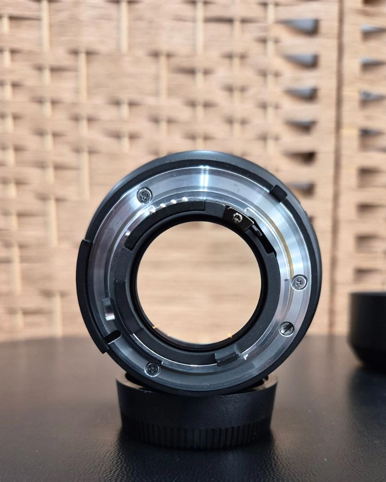 니콘 af 85mm f1.8d 이미지