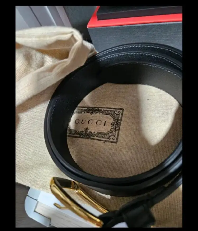 구찌 블랙레더 금장로고 벨트 이미지