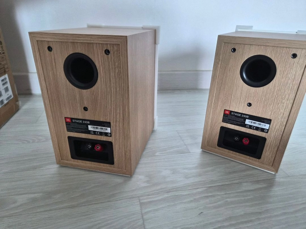 JBL STAGE 240B 북쉘프 스피커 (라떼) 이미지
