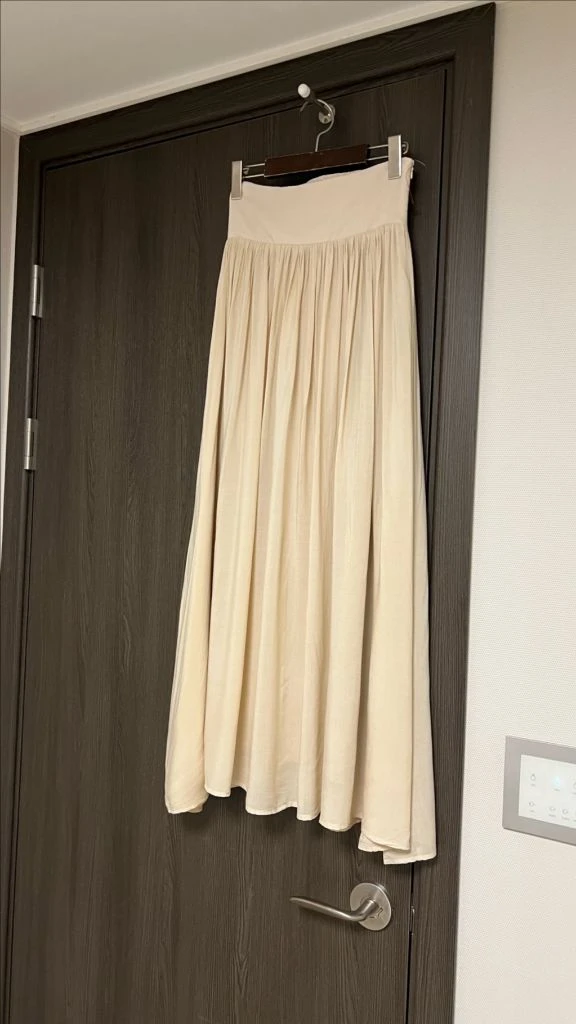 여리여리 롱 베이지 스커트 이미지