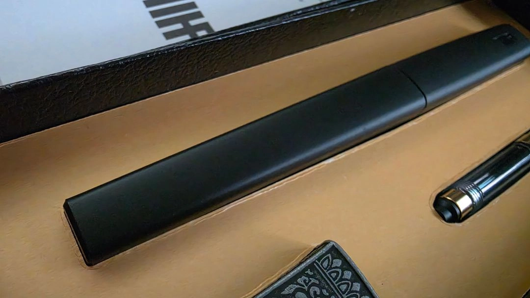 겸손 만년필 베개 금촉 18k 이미지