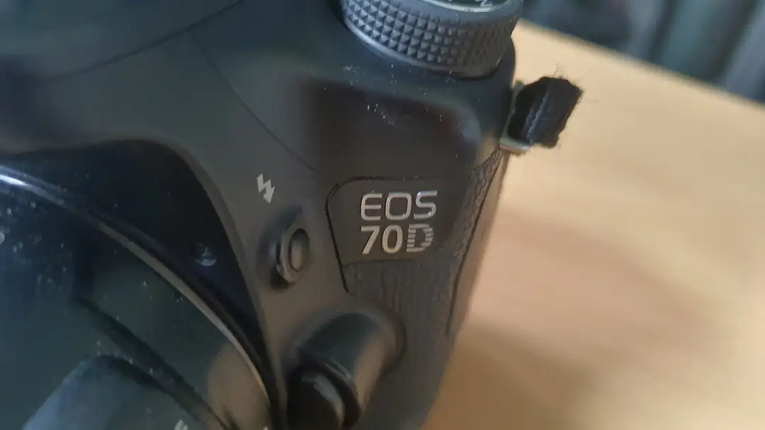 캐논 DSLR 70D 18-55mm F2.8 축복렌즈 이미지