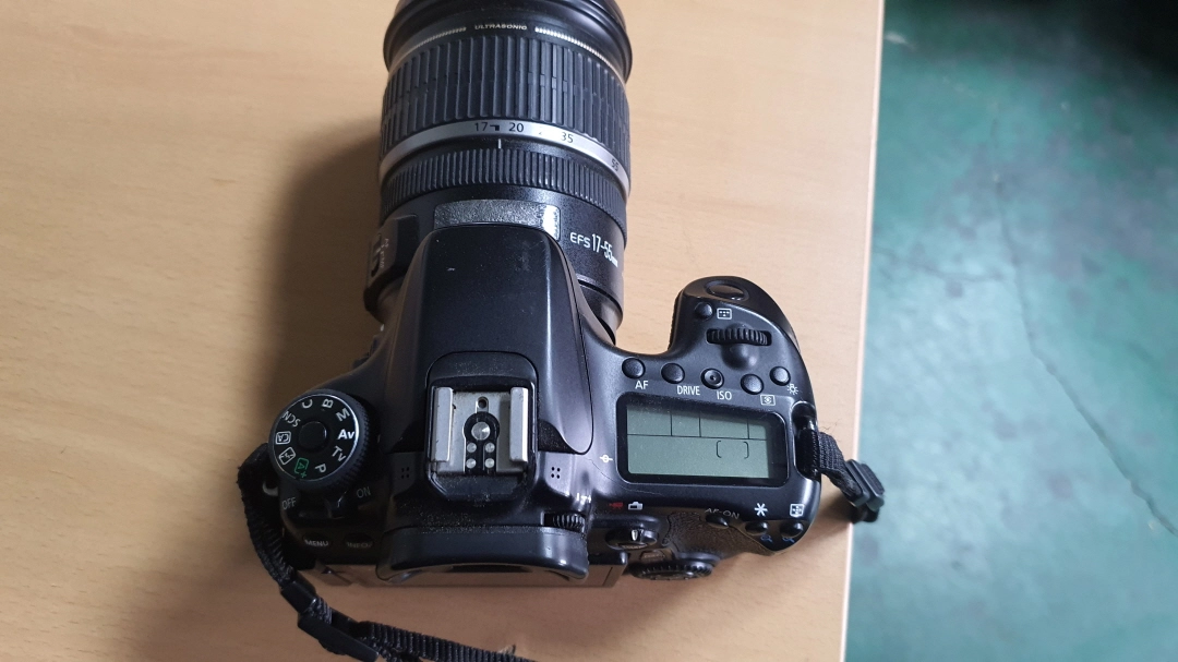 캐논 DSLR 70D 18-55mm F2.8 축복렌즈 이미지