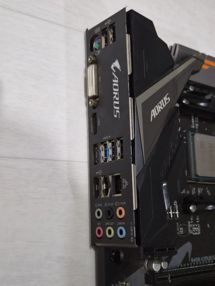 R7 3700x, B450 aorus elite, ddr4 16gb 세트 이미지