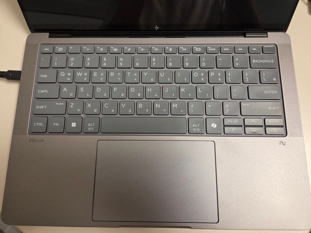 zbook ultra g1a 128gb 4TB OLED 풀박스 팝니다 이미지