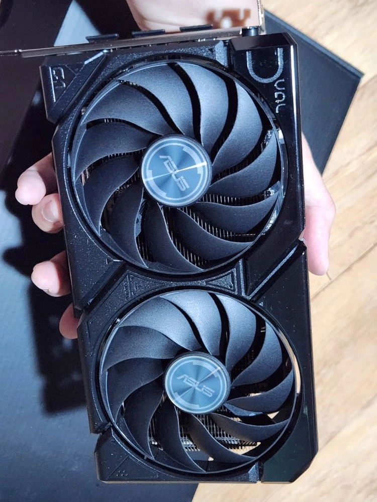 asus dual rx9060 8gb 이미지