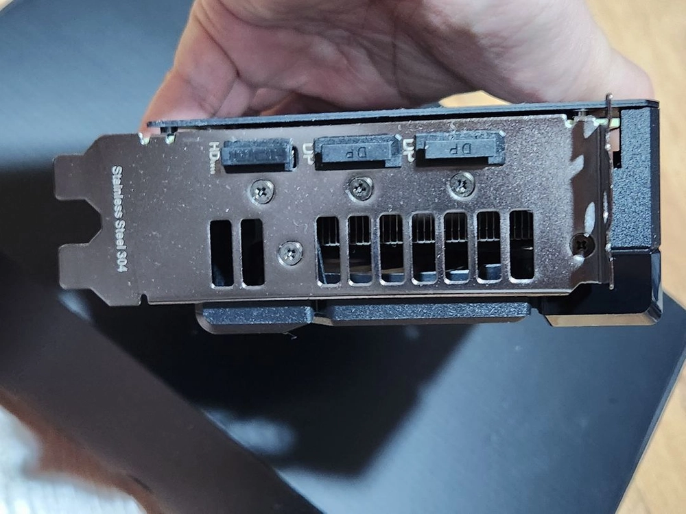 asus dual rx9060 8gb 이미지