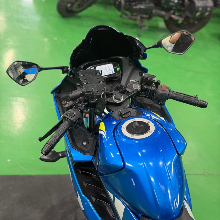 스즈키 gsx-r125 19년식 2만키로 입문용 바이크 저렴하게 판매합니다 이미지
