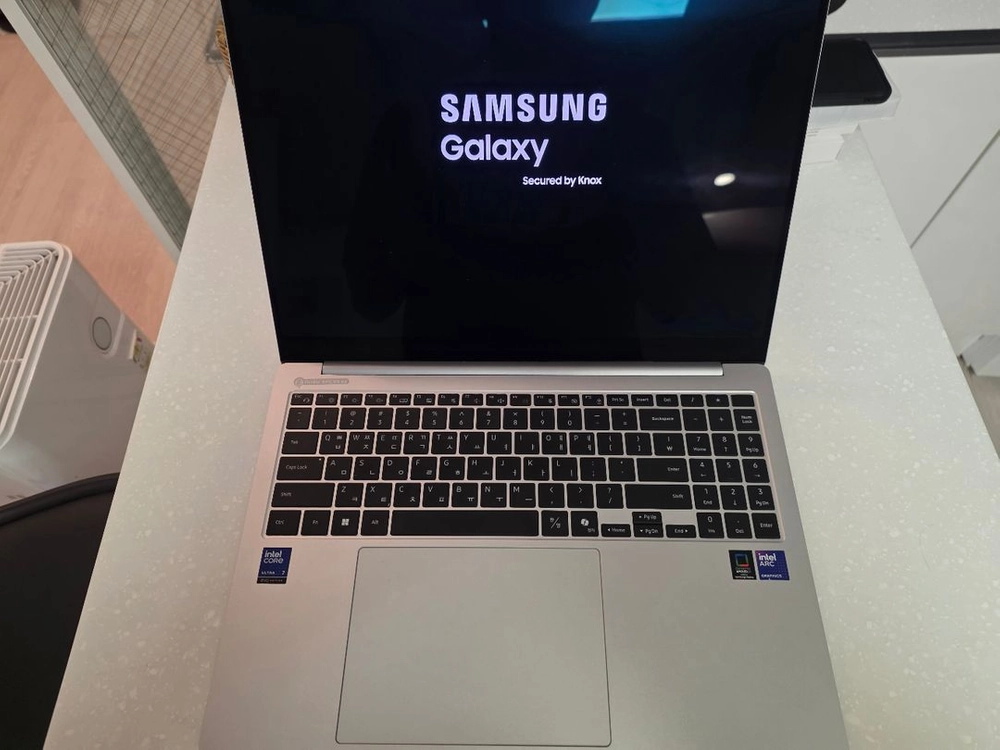 갤럭시북5 프로 32GB 1TB 이미지