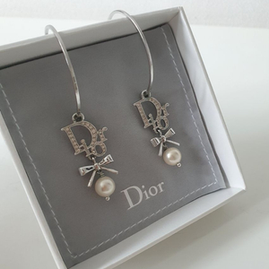 [정품] 디올(Dior) 오블리크 로고 리본 진주 링 귀걸이 이미지