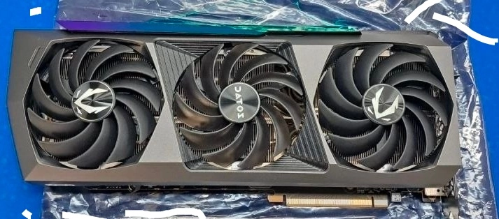 ZOTAC RTX 3090 Ti AMP Extreme Holo - 안심되는 중고거래
