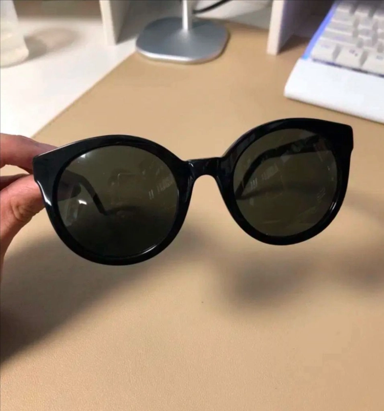 Super sunglasses 이태리 핸드메이드 선글라스 이미지