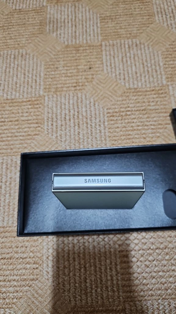 갤럭시 z플립6 256GB 풀박스 이미지
