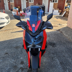 2024년 XMAX300 2484km 신차급 이미지