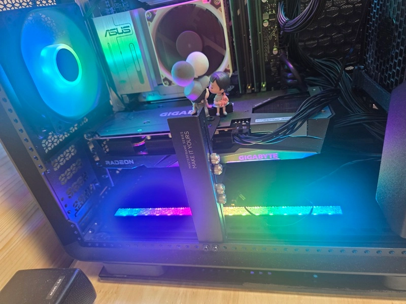 RX 7600 그래픽카드 이미지