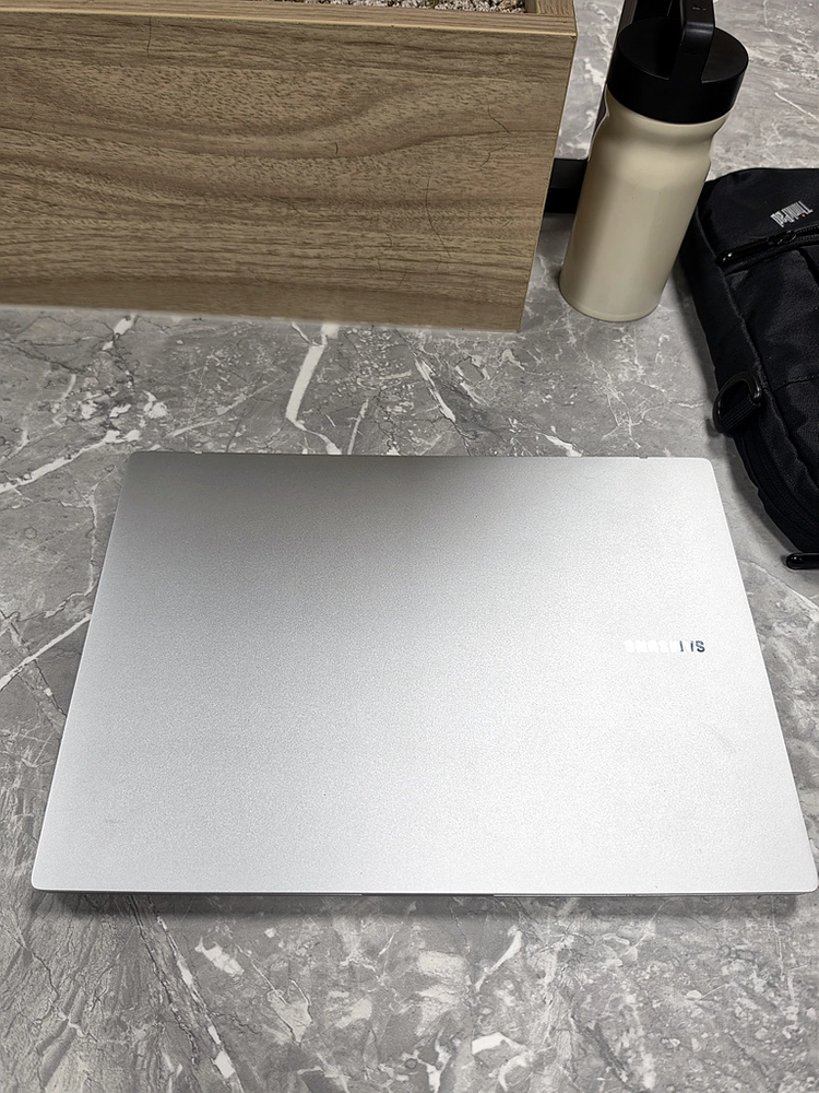 삼성 갤럭시북3 GO 5G 그레이 S급 이미지