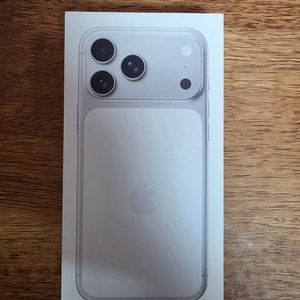[미개봉] 아이폰 17 프로맥스 512G 실버 자급제 팝니다 이미지