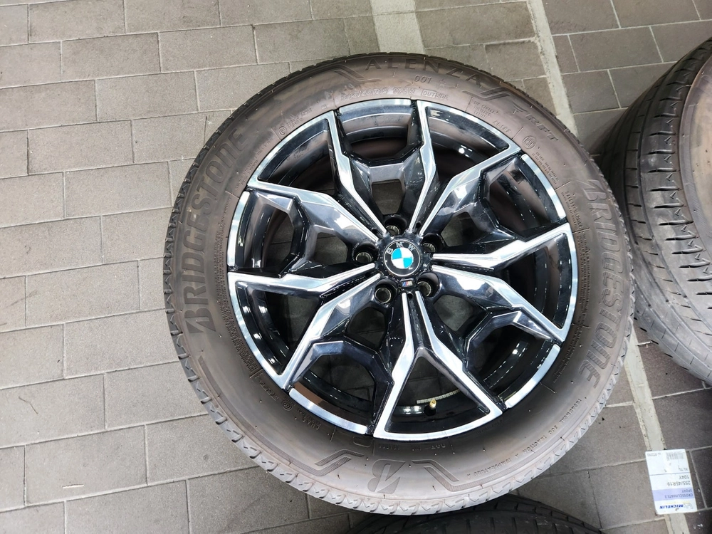 bmw x3 x4 g01 g02 887m 19인치 휠타이어 한대분 100만원 이미지