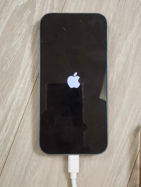 아이폰 16 일반 128GB 부품용 (가격 제안 받음) - 안심되는 중고거래