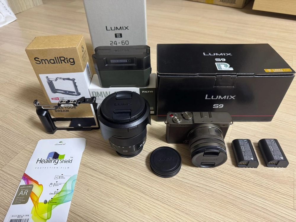파나소닉 루믹스 S9 18-40 티타늄골드 / 루믹스 S 24-60 f2.8 이미지