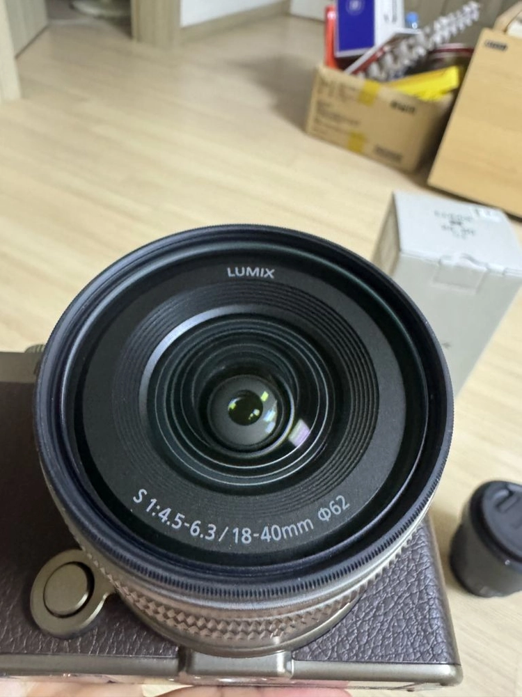 파나소닉 루믹스 S9 18-40 티타늄골드 / 루믹스 S 24-60 f2.8 이미지