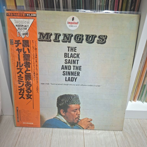 찰스 밍거스 The Black Saint and the Sinner Lady 일본반 LP 이미지