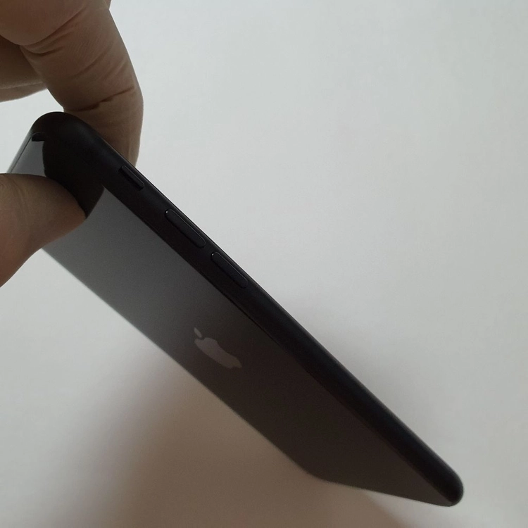 아이폰 SE2 64GB A-급 깔끔 정상해지 이미지