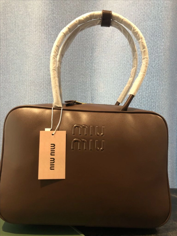 miumiu 가죽 보백라지 - 안심되는 중고거래
