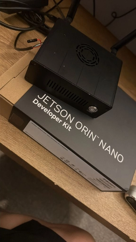 NVIDIA Jetson Orin Nano 8GB 개발자 키트 + Intel RealSense D456 뎁스 카메라 이미지