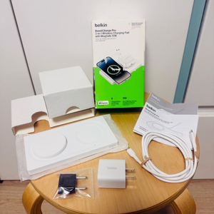 벨킨 MagSafe 2in1 무선 충전 패드 새제품 아이폰 에어팟 갤럭시 폴드 플립 8 울트라 16 17 맥스 버즈 이미지