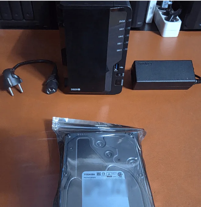 시놀로지 DS220+ 서버용 HDD MG 6TB 이미지